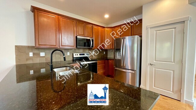 Foto del edificio - Welcome to Your 4-Bedroom Dream Home!??