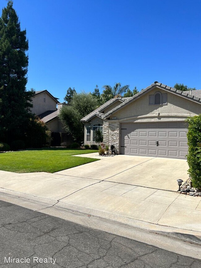 Building Photo - 3 br, 2 bath House - 2912 E Ryan Lane