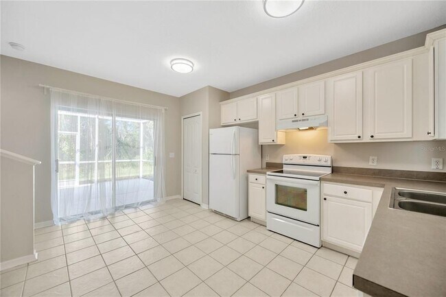 Foto del edificio - 15780 Fishhawk Falls Dr