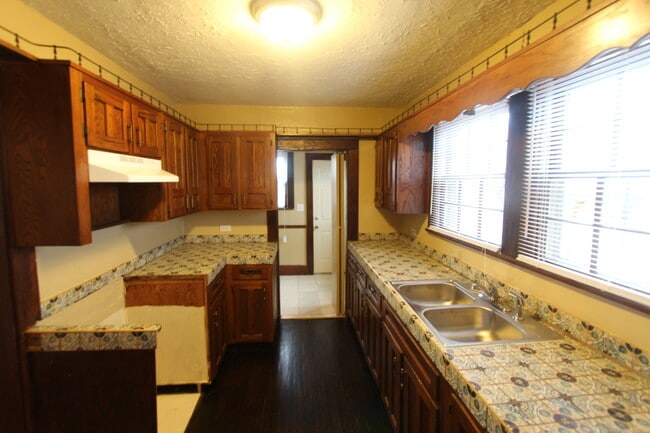 Foto del edificio - 1605 4th Terrace W