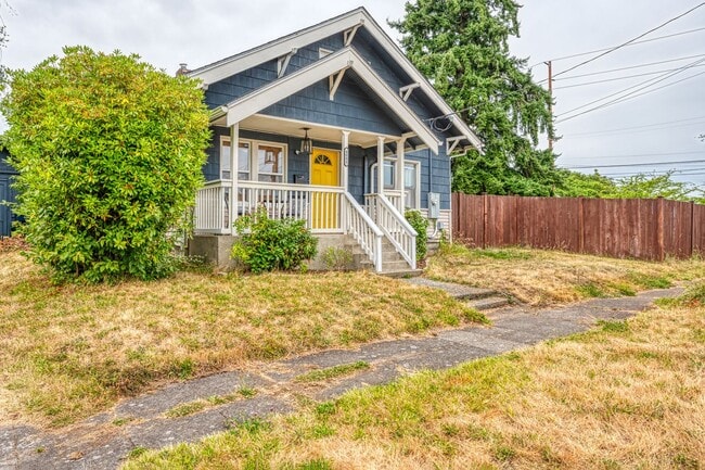 Building Photo - Charming 3-Bedroom Home for Rent in Tacoma...