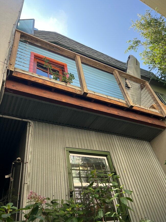 Building Photo - 24 Westminster Ave