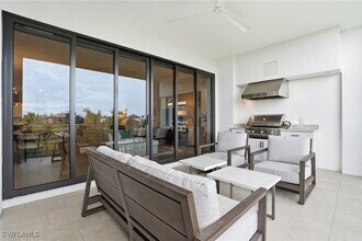 Building Photo - 1125 Central Ave