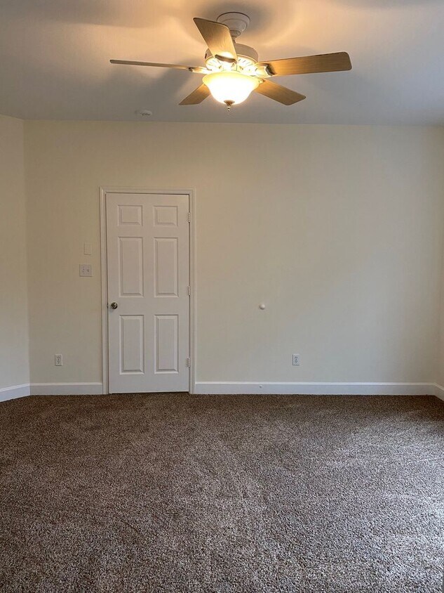 Foto del edificio - 3 Bedroom 2 Bath House w/1 Car Garage in Crawfordville