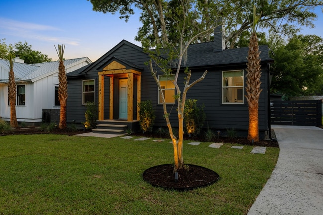 Photo - 1145 North Blvd (North Charleston, SC) House