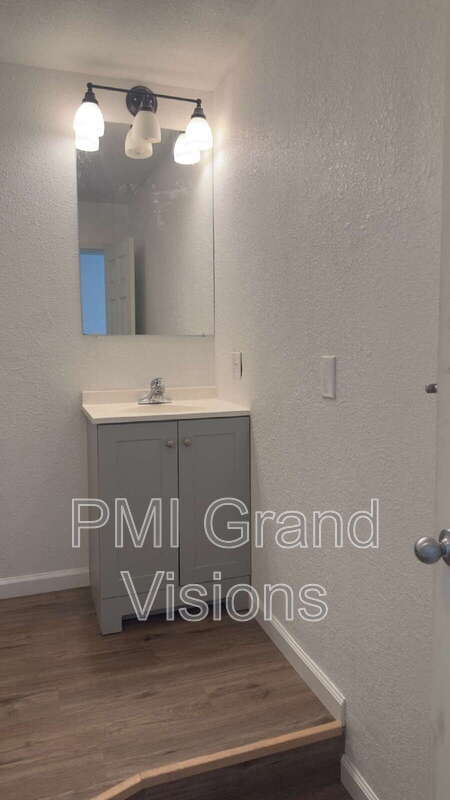 Building Photo - 2151 11th St