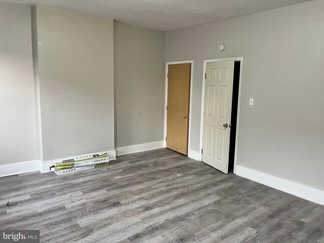 Building Photo - 706 Chain St