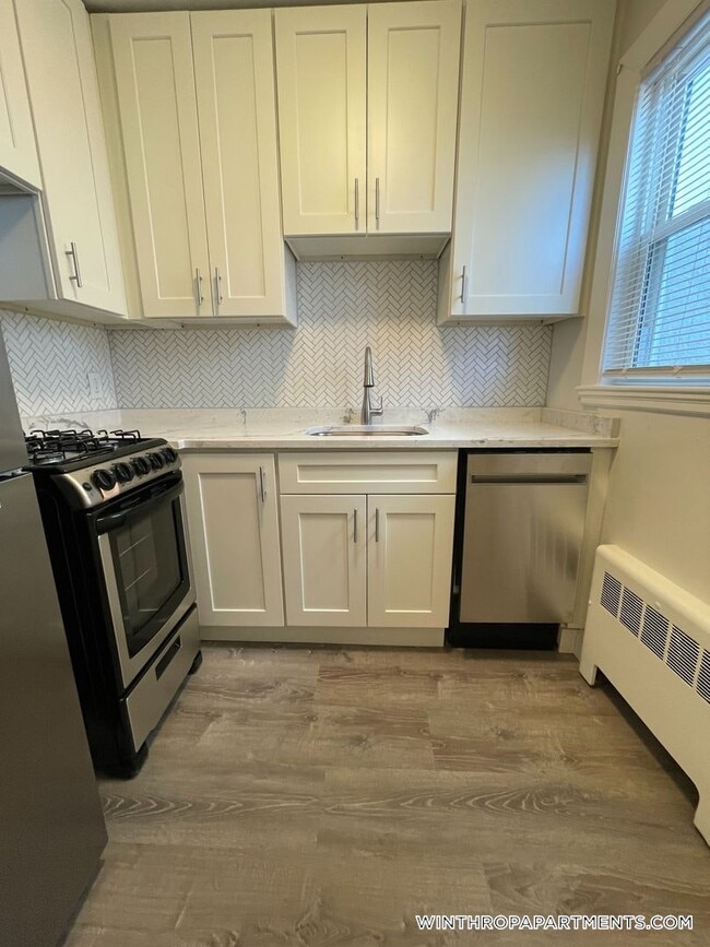 Foto del edificio - 90 Winthrop Shore Dr