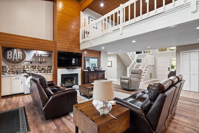 Building Photo - 6404 Muirfield Dr
