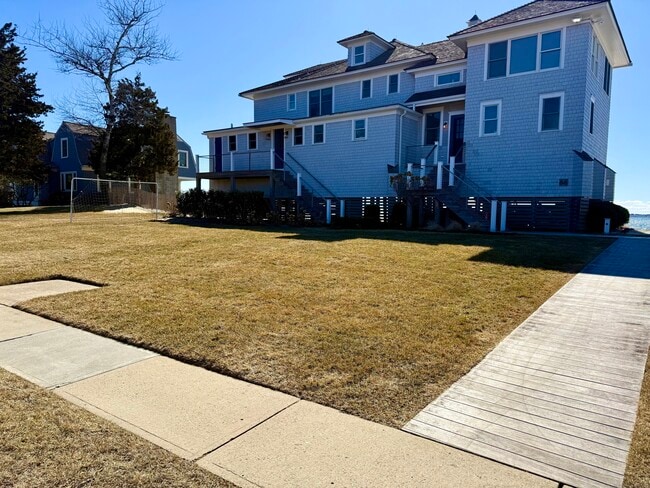 Building Photo - 66 Compo Mill Cove