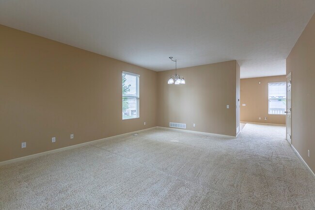 Building Photo - 1561 208th Terrace