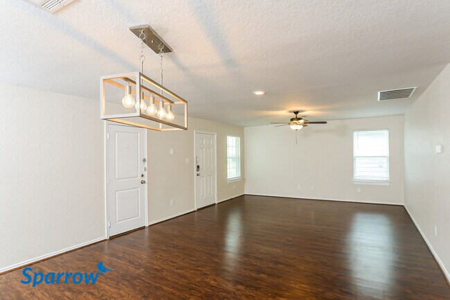 Building Photo - 8726 Segura Way