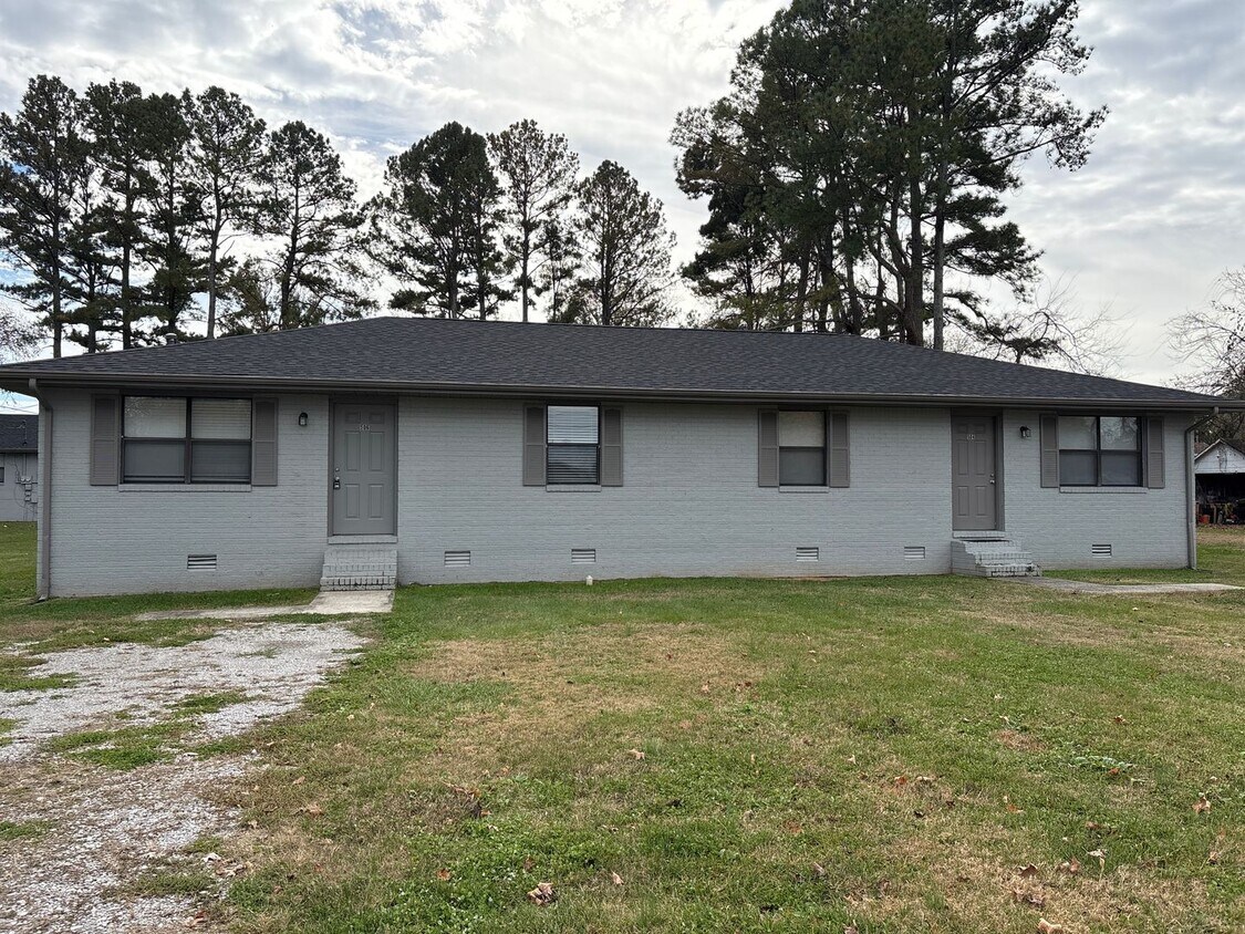 Foto principal - Freshly Renovated Duplex in Manchester!