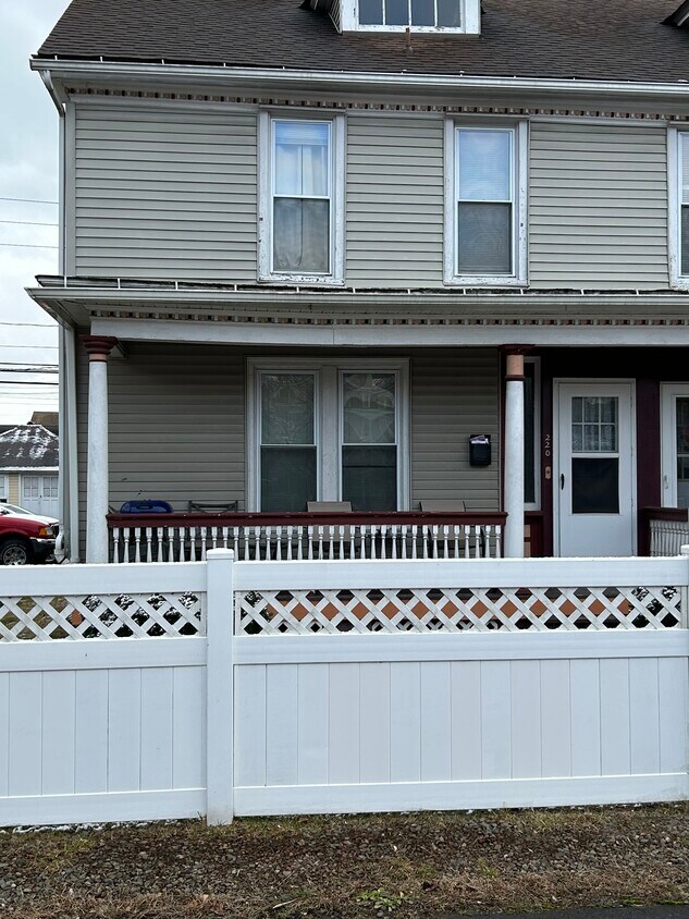 220 W. Main St, Bloomsburg, Pensilvania - 220 W Main St