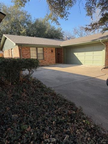 Foto del edificio - 2728 McCart Ave