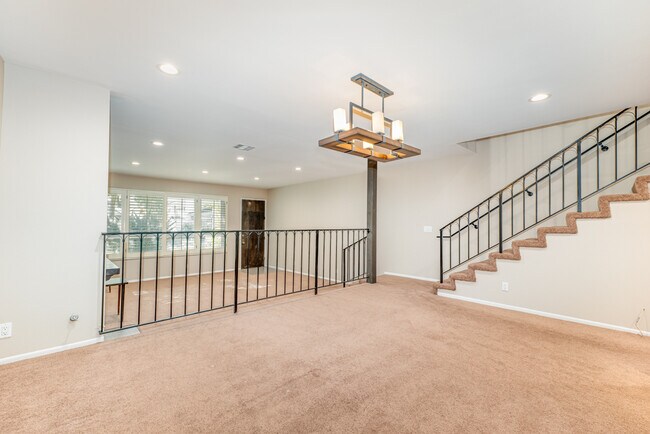 Plantation shutters, easy Natural Light! - 4321 Matilija Ave