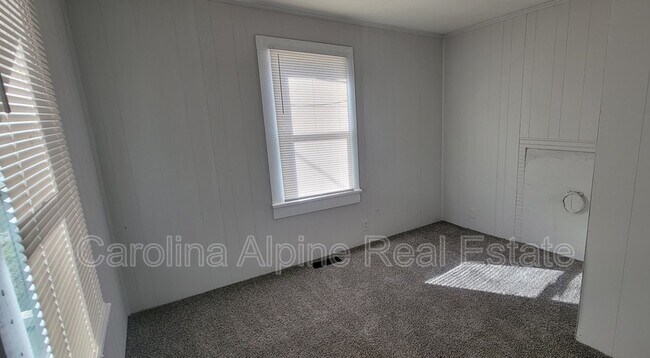 Building Photo - 308 W Sullivan St