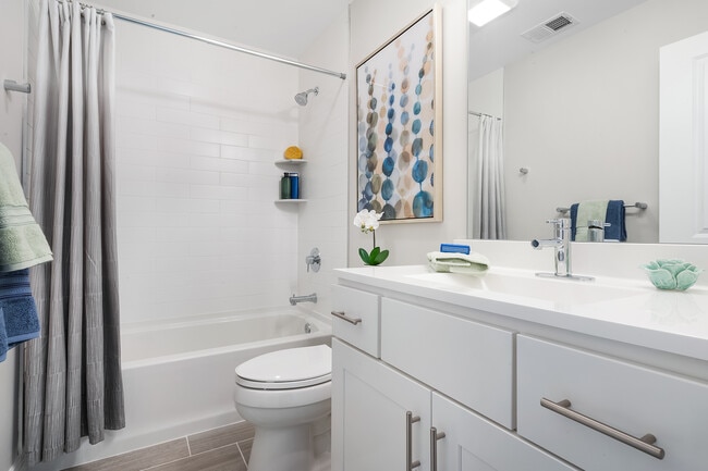 Segundo baño - Allure at Green Brook