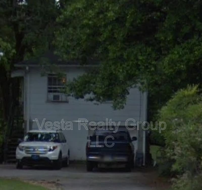 Primary Photo - 92 Jonesboro St