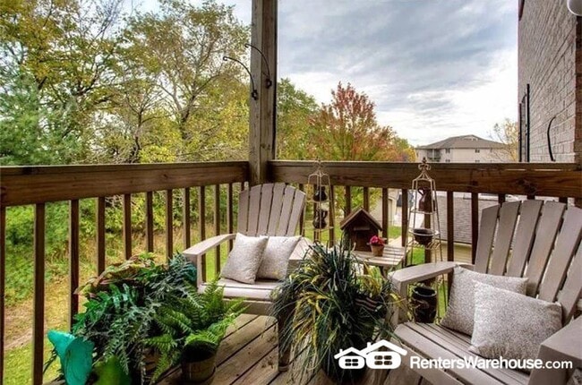 Building Photo - 10161 Sutton Dr