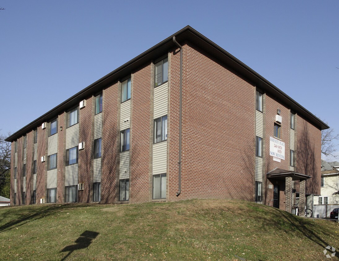 Building Photo - Serenity Place
