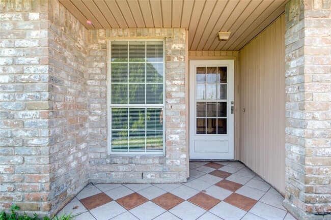 Building Photo - 13011 Harwin Dr