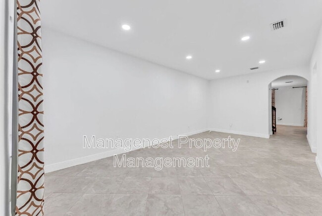 Foto del edificio - 2214 SE 23rd Ave