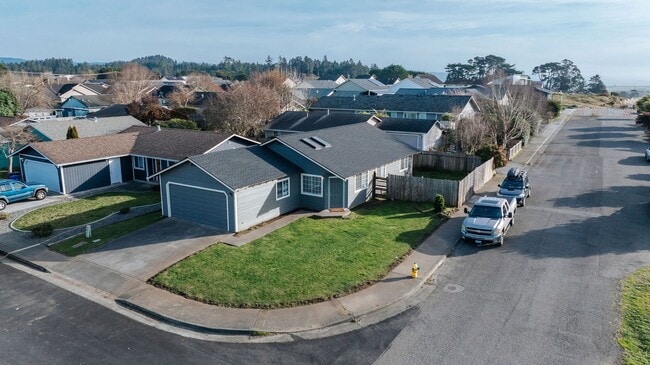 Building Photo - Fully Remodeled 3-Bedroom Home in McKinleyville