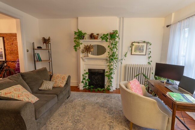 Building Photo - 409 Hamilton St