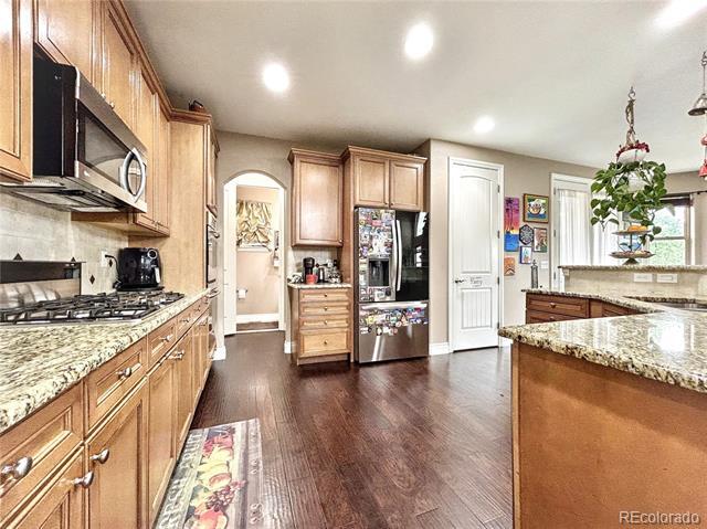 Building Photo - 717 Black Arrow Dr