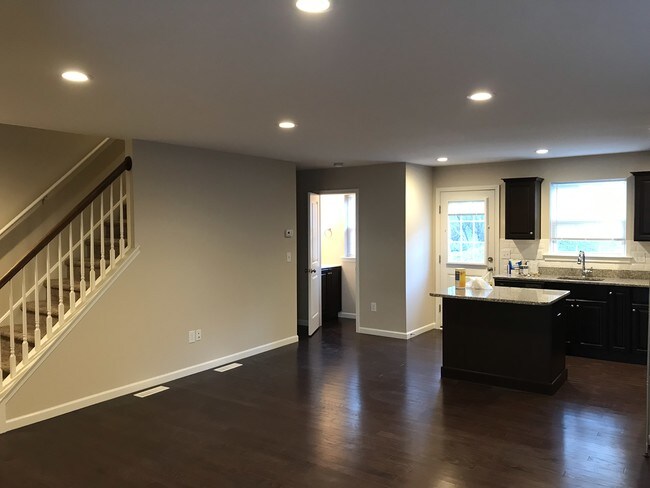 Foto del edificio - 323 Central Park Ave