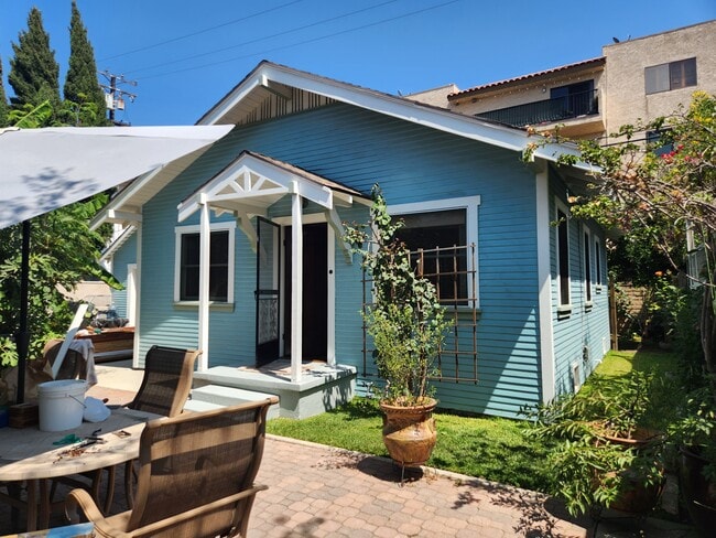 Building Photo - 612 Coronado Ave