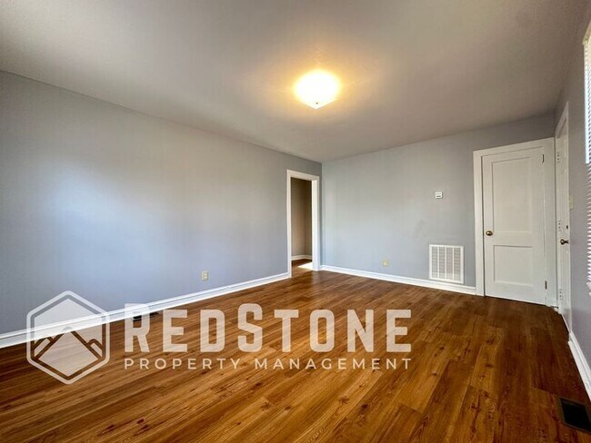 Foto del edificio - 2568 Park Rd Ext