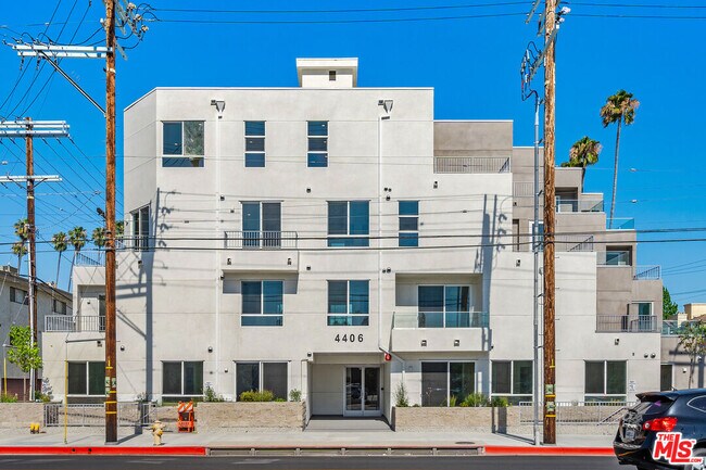 Foto del edificio - 4406 Fulton Ave