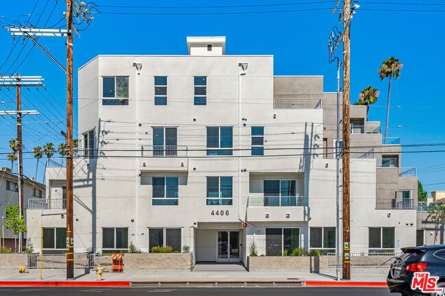 Foto del edificio - 4406 Fulton Ave