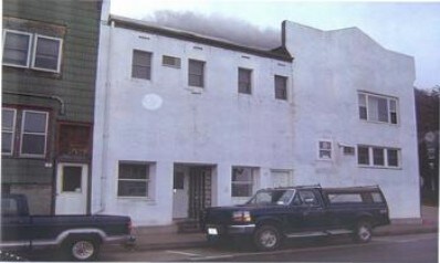 Primary Photo - 134 S Main St