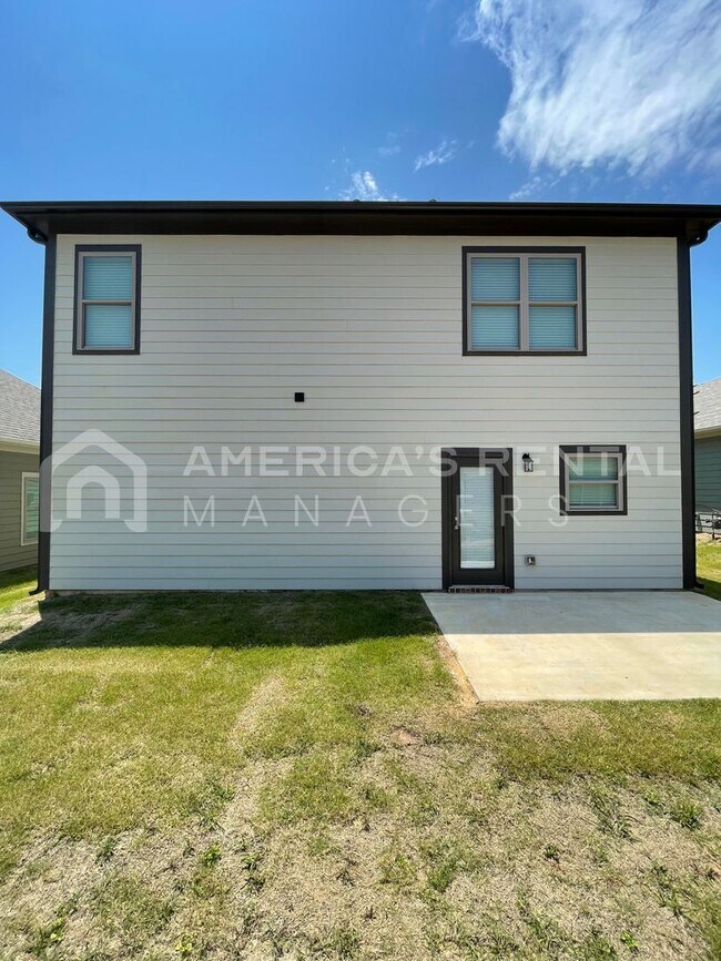 Building Photo - DEPOSIT PENDING! Home for Rent in Cullman,...