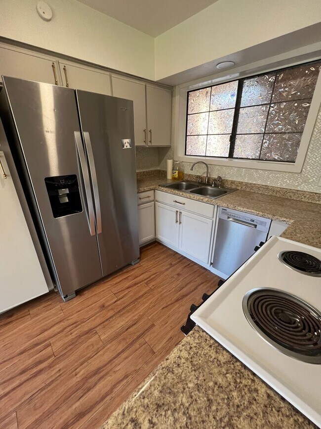 Foto del edificio - 3 Bedroom 2 bath Condo in Midvale!