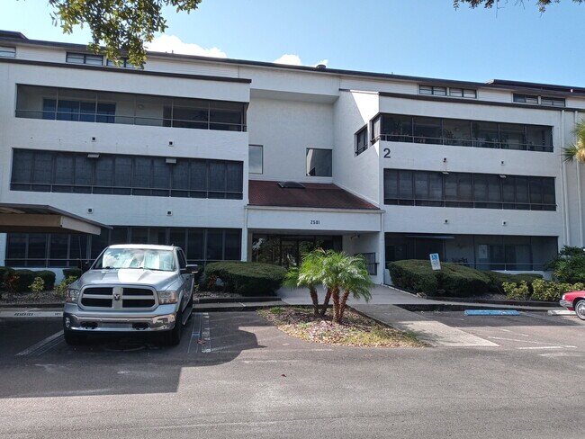 Inverness at Countryside - 2581 Countryside Blvd Apartment