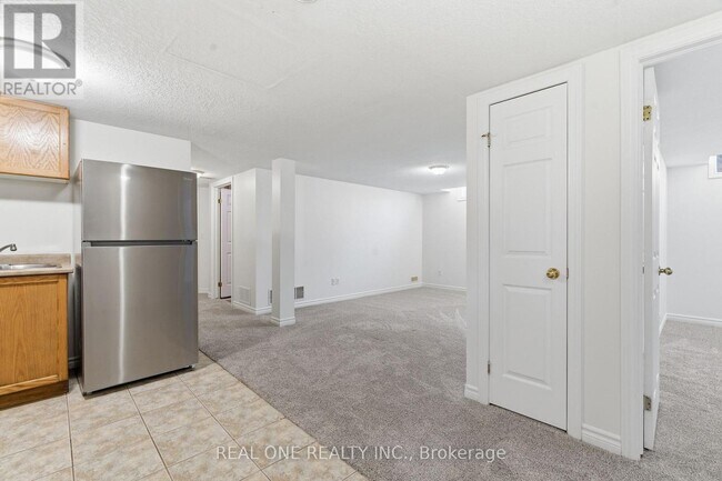 Photo du bâtiment - 132 Dawn Ave