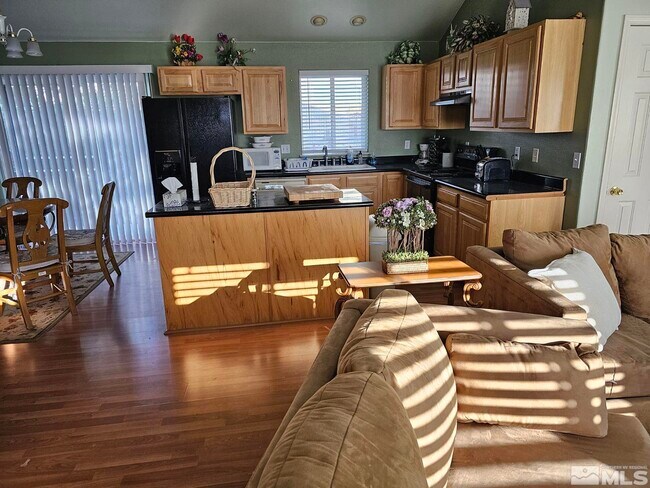Building Photo - 1499 Giannotti Dr
