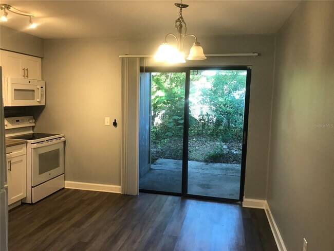 Foto del edificio - 427 6th Ave NE