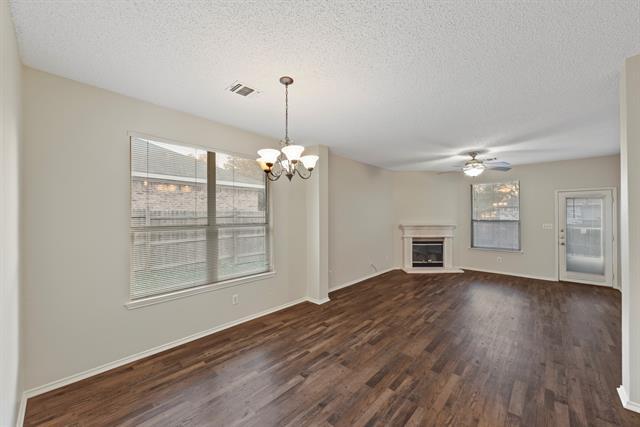 Building Photo - 3908 Overlake Dr