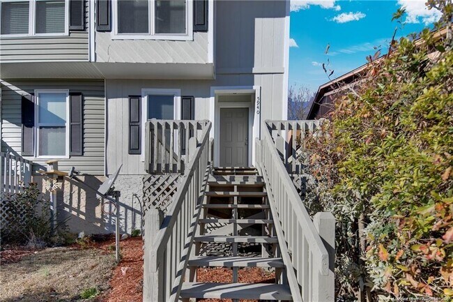 Foto del edificio - 5940 Laguna Dr