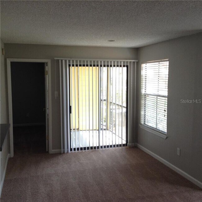 Foto del edificio - 3716 Idlebrook Cir
