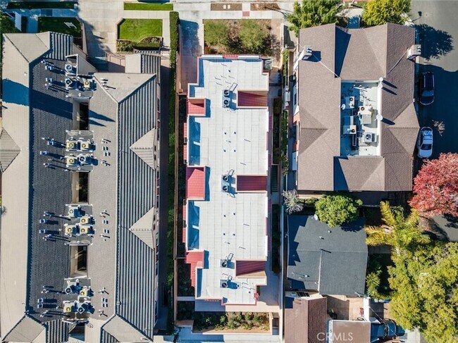 Foto del edificio - 1212 Viola Ave