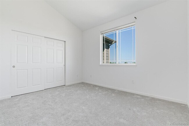 Building Photo - 804 Summer Hawk Dr