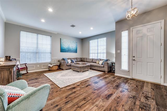 Foto del edificio - 10424 Hay Meadow Dr