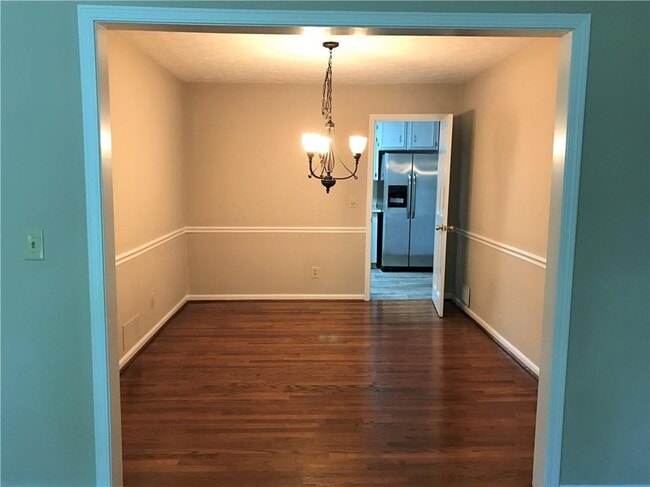 Building Photo - 5244 Tall Oak Dr
