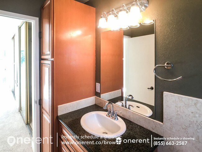 Foto del edificio - 4 br, 2 bath House - 1832 Clifford St